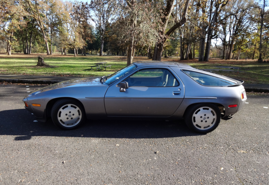 1986.5 Porsche 928S 5-Speed