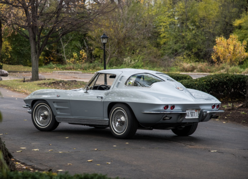 1963 Chevrolet Corvette Split-Window Coupe 327/340HP 4-Speed