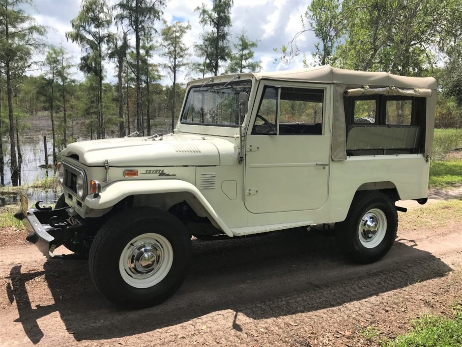 1973 Toyota Land Cruiser FJ43