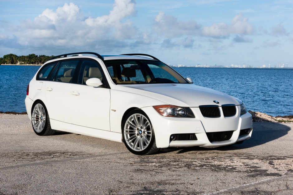 2007 BMW 328i Wagon 6-Speed
