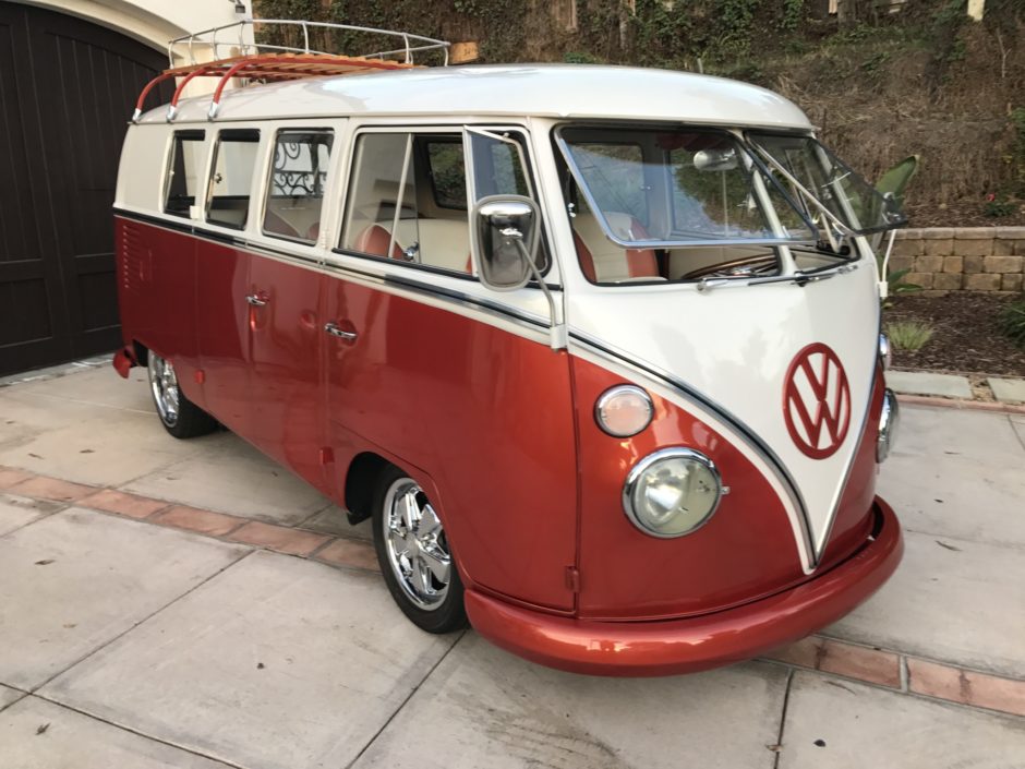 Custom 1967 Volkswagen Type 2 Bus