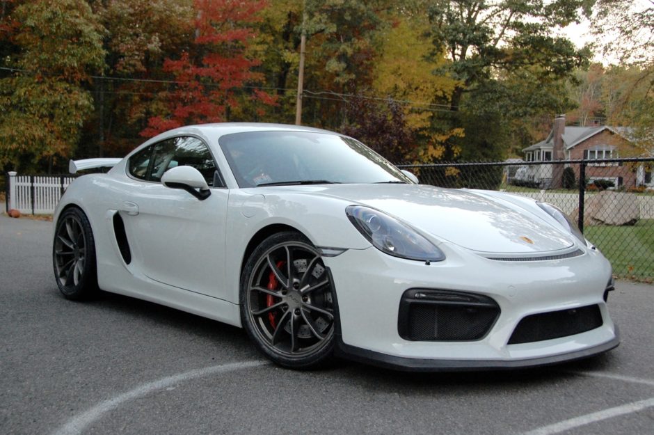 2016 Porsche Cayman GT4