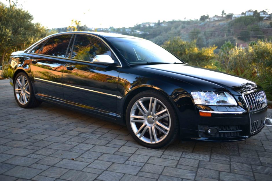 No Reserve: 33K-Mile 2007 Audi S8 V10