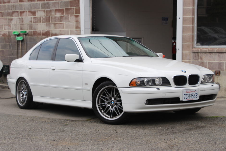 2002 BMW 525i