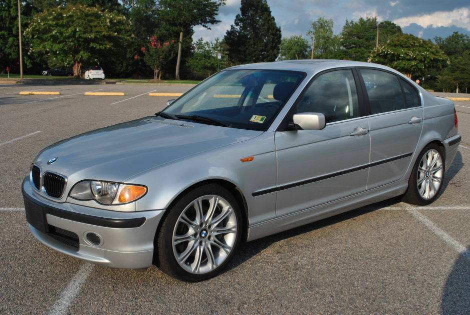 2002 BMW 330i 5-Speed