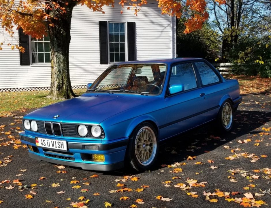 S52-Powered 1991 BMW 318is 6-Speed