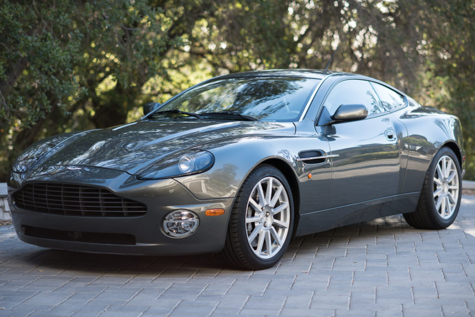 20k-Mile 2006 Aston Martin Vanquish S