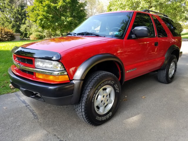 No Reserve: 27k-Mile 1999 Chevrolet Blazer ZR2 5-Speed