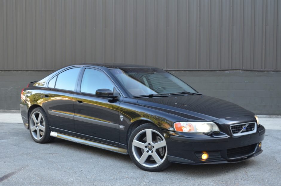 No Reserve: 2004 Volvo S60R 6-Speed