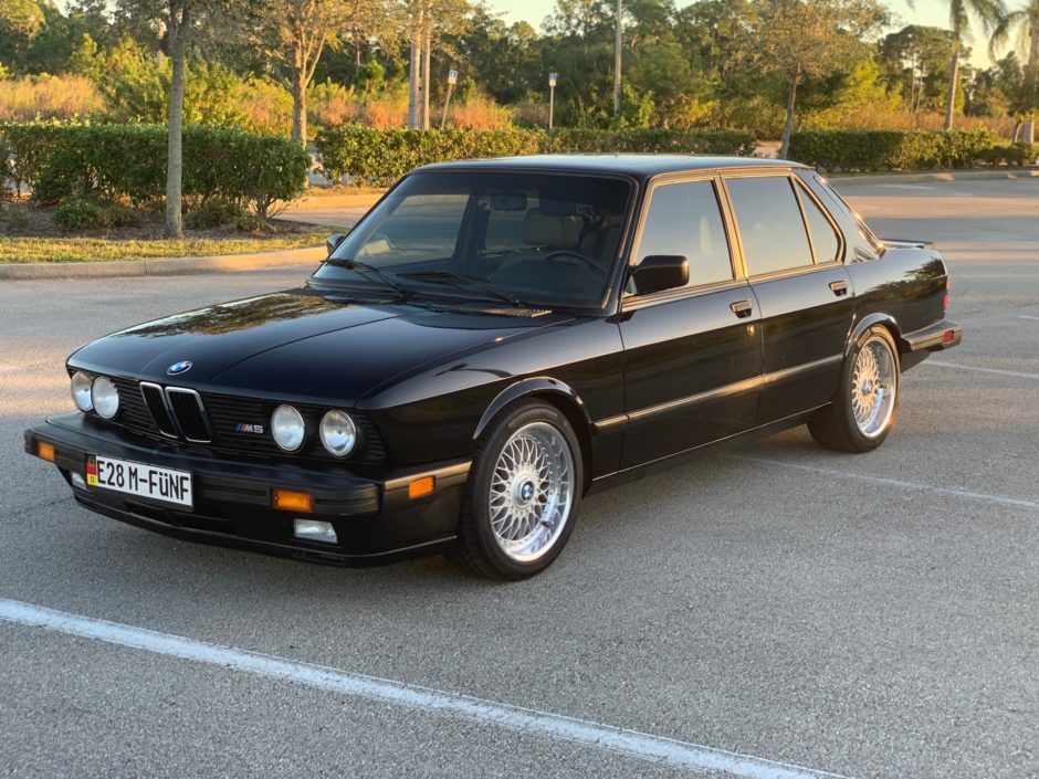 1988 BMW M5