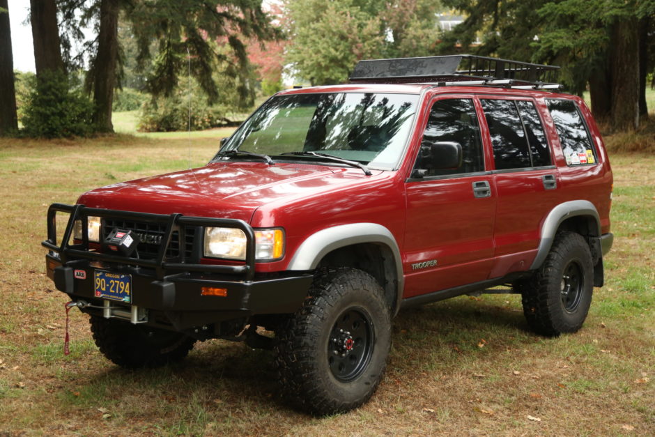 No Reserve: 1995 Isuzu Trooper