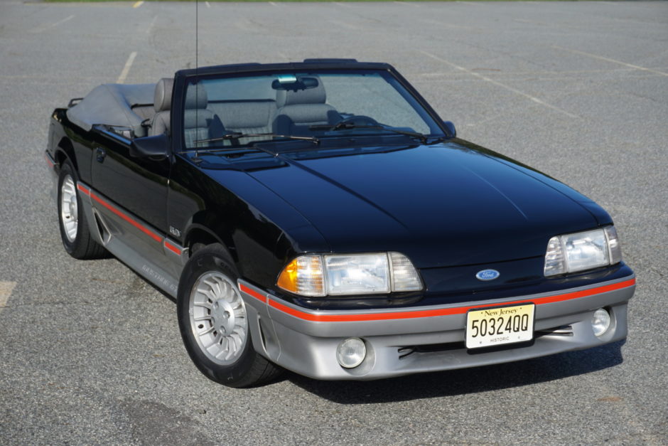 1988 Ford Mustang GT 5.0 Convertible 5-Speed