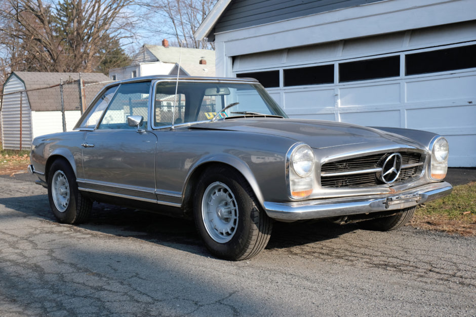 V8-Powered 1968 Mercedes-Benz 280SL