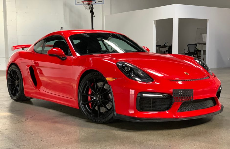 2016 Porsche Cayman GT4