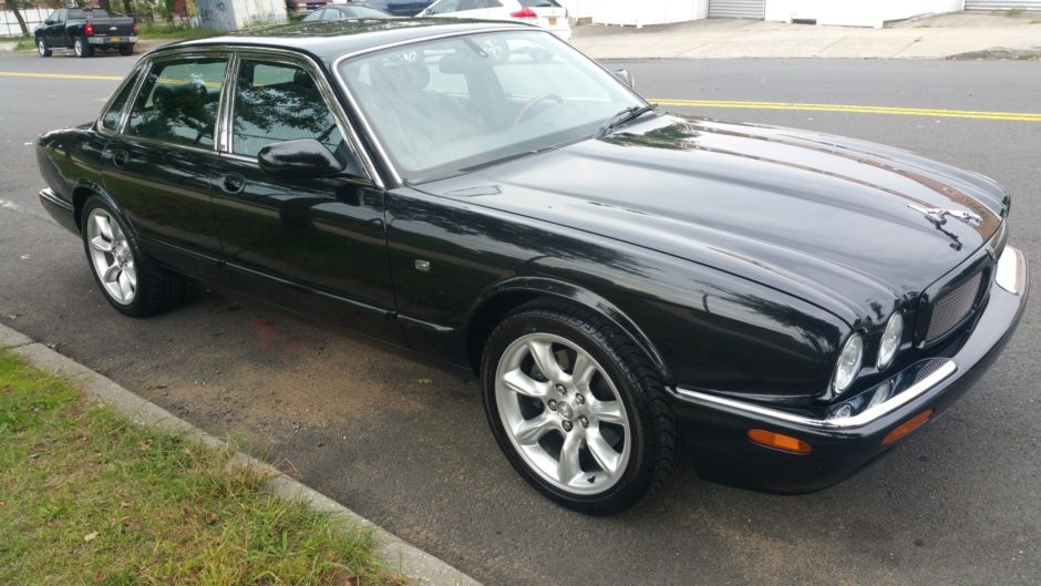 No Reserve: 2000 Jaguar XJR