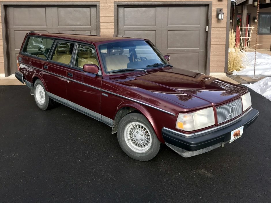 No Reserve: 1993 Volvo 240 Classic LE Wagon 5-Speed