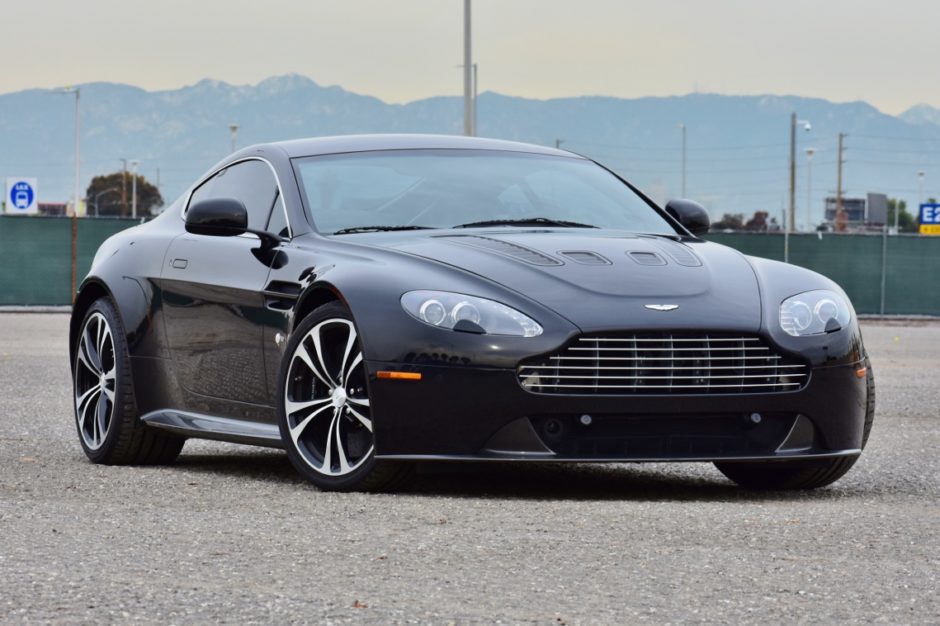 2011 Aston Martin V12 Vantage Carbon Black 6-Speed