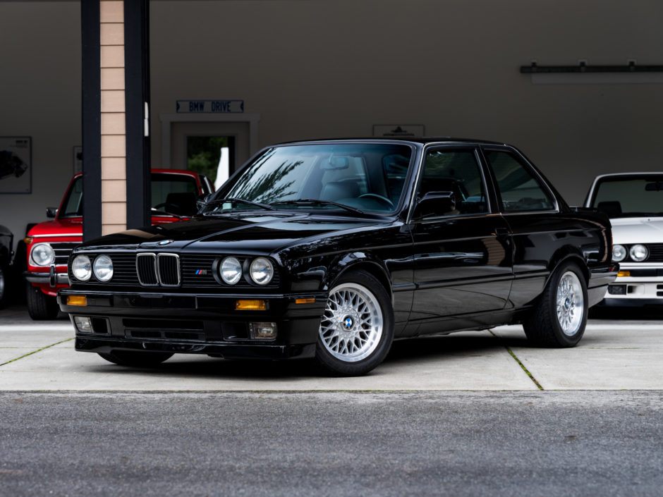 S52-Powered 1990 BMW 325is