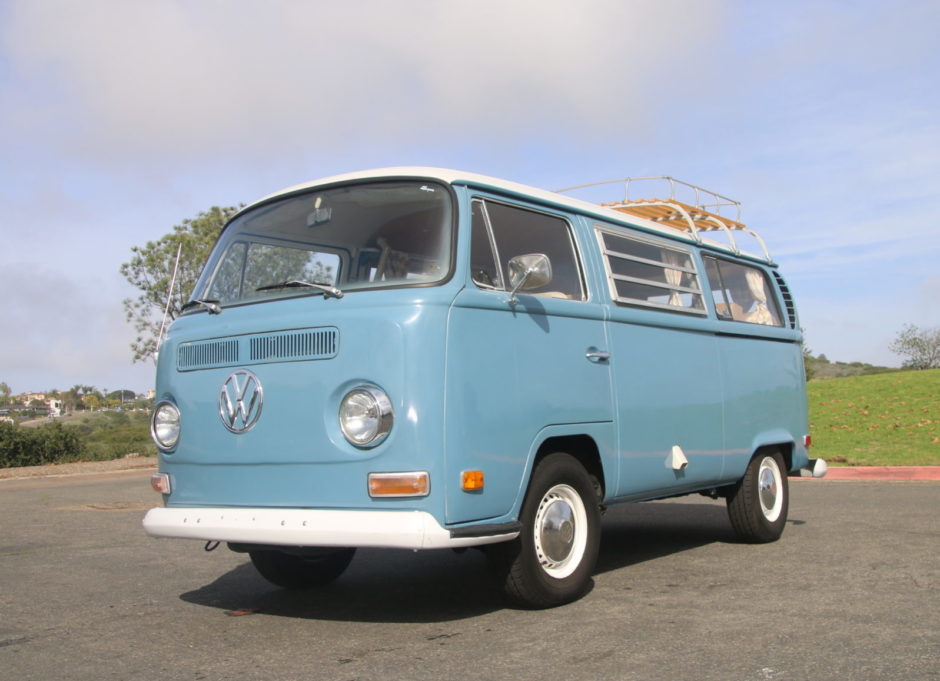 1971 Volkswagen Bus Westfalia Weekender