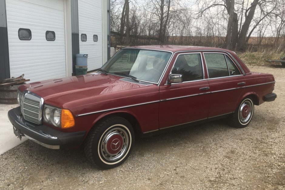 No Reserve: 1978 Mercedes-Benz 300D
