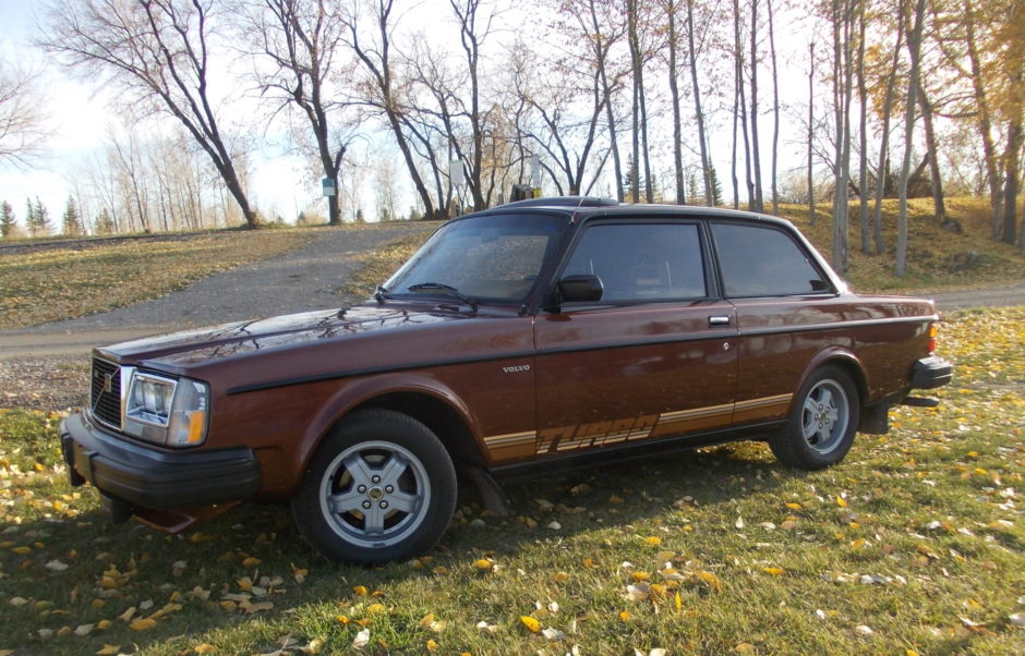 1984 Volvo 242 Turbo 4-Speed