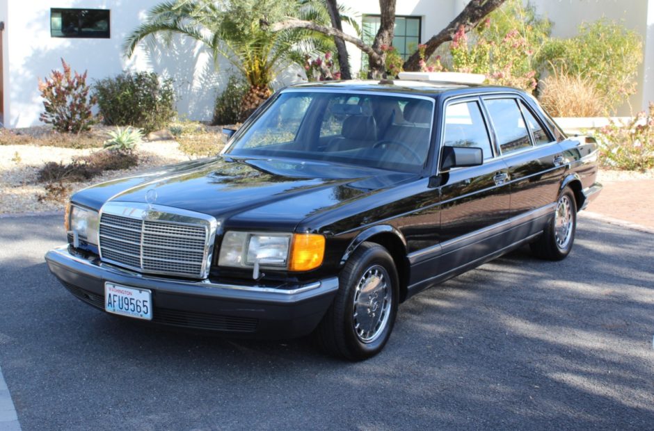 1989 Mercedes-Benz 560SEL