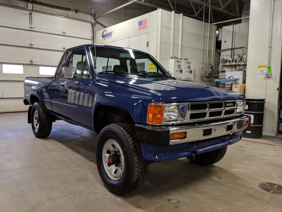 1986 Toyota Xtracab 4Ã—4 Pickup 5-Speed
