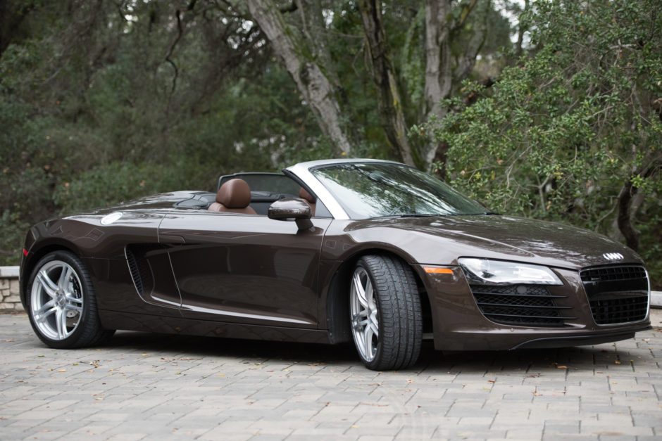 2011 Audi R8 Spyder 6-Speed