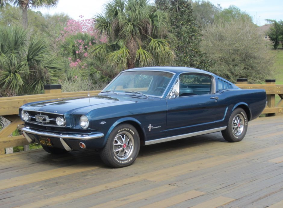 1965 Ford Mustang Fastback 289 5-Speed