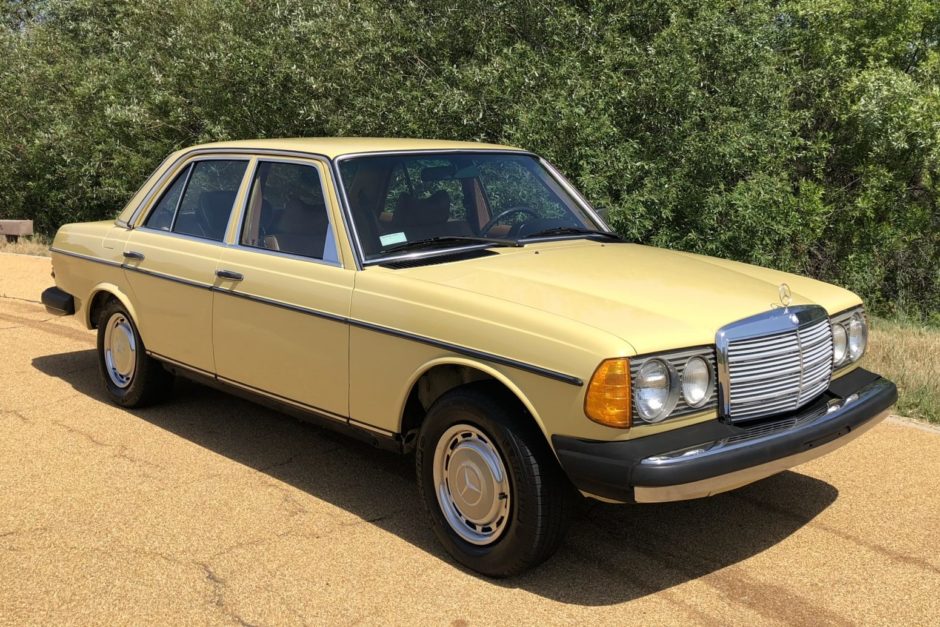 455k-Mile 1978 Mercedes-Benz 240D 4-Speed