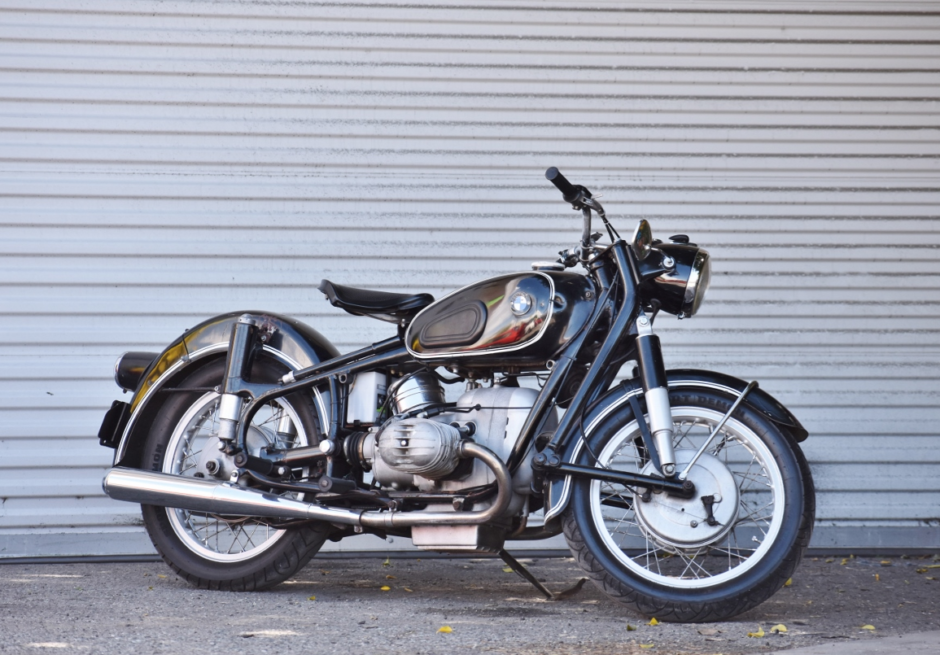 Black-Plate 1959 BMW R60