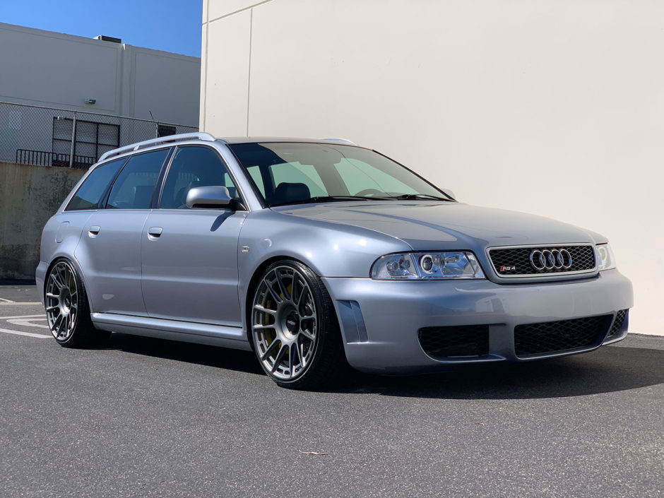 2001 Audi RS4 Avant 6-Speed