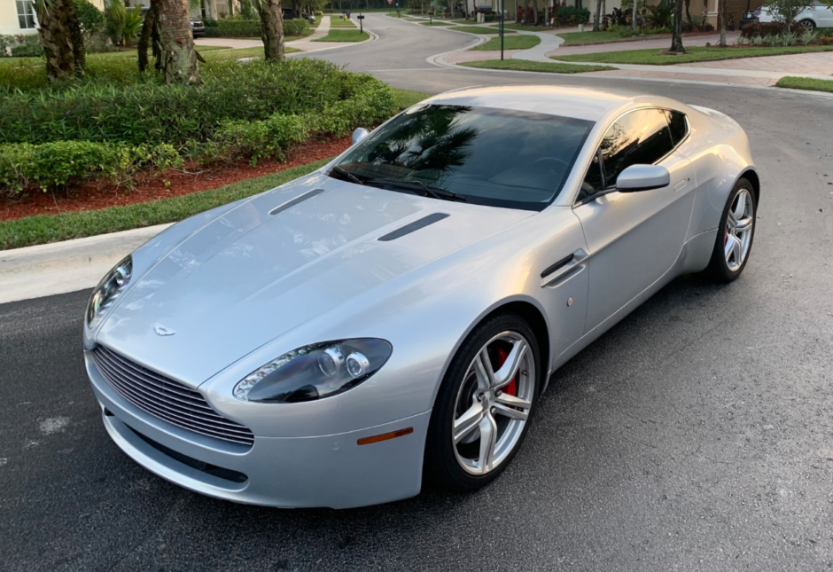 2009 Aston Martin V8 Vantage 6-Speed