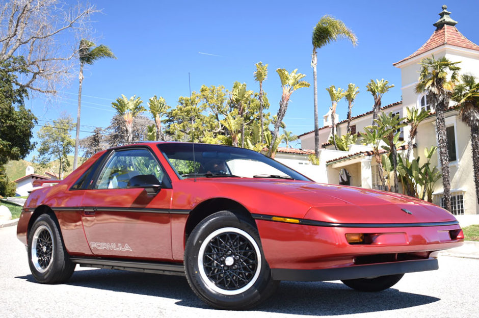 7k-Mile 1988 Pontiac Fiero Formula