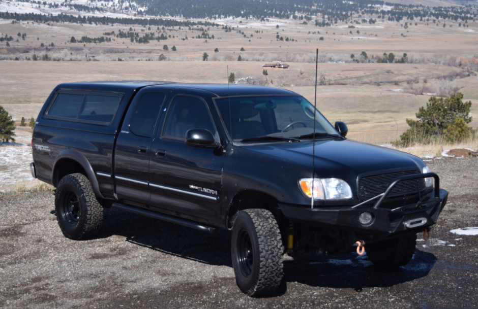 Modified 2002 Toyota Tundra TRD 4×4