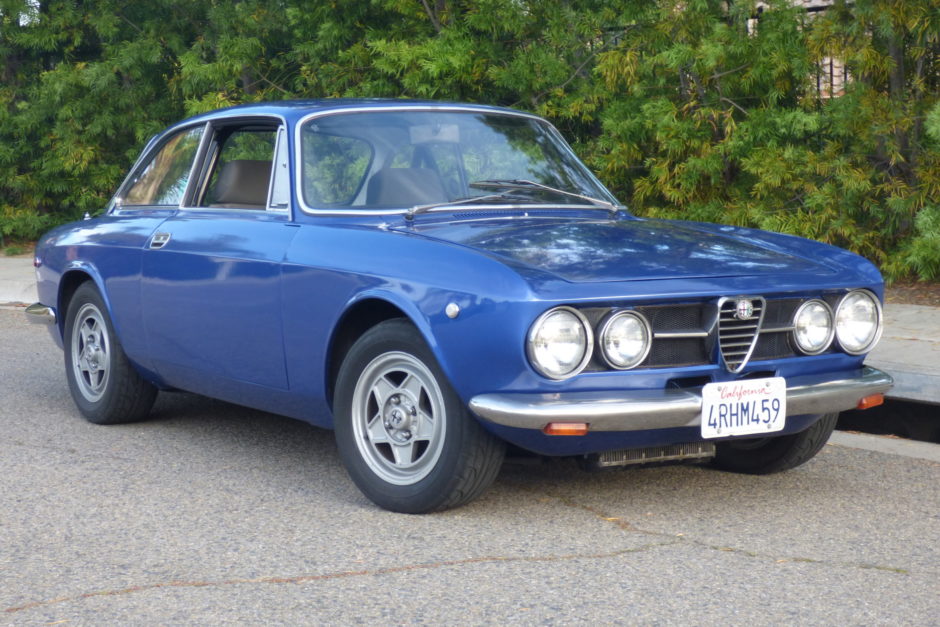 Twin-Spark-Powered 1969 Alfa Romeo GTV