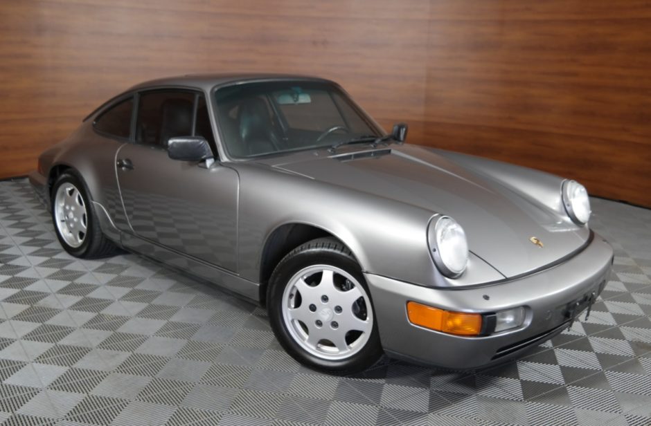 1990 Porsche 911 Carrera 4 Coupe