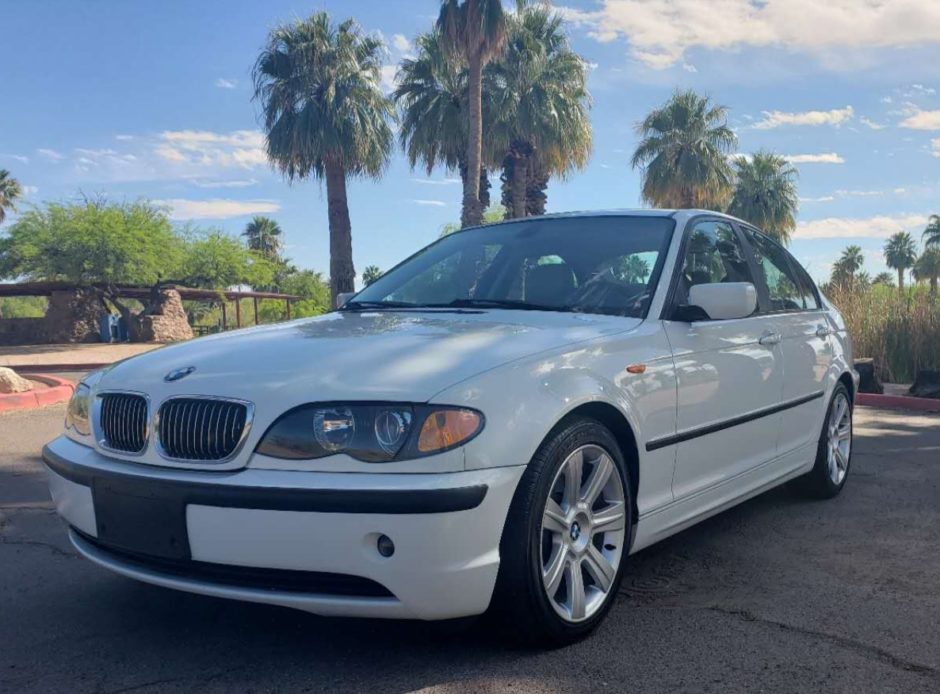 No Reserve: 2003 BMW 325i 5-Speed