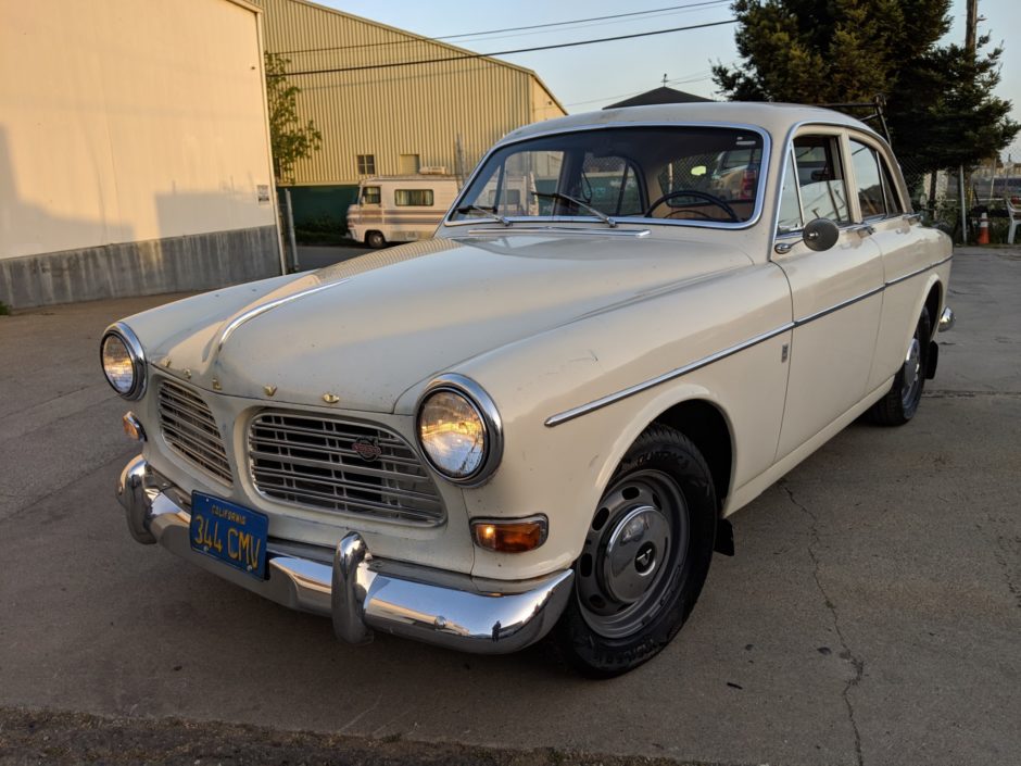 No Reserve: Blue-Plate 1966 Volvo 122S