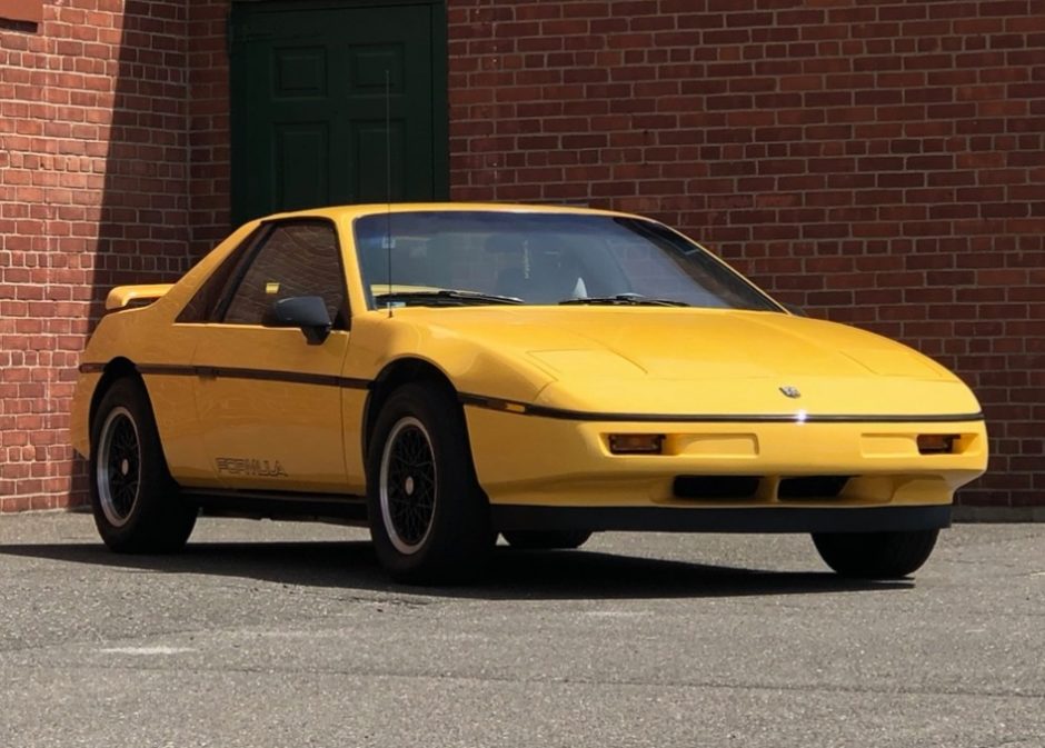 No Reserve: 1988 Pontiac Fiero Formula 5-Speed